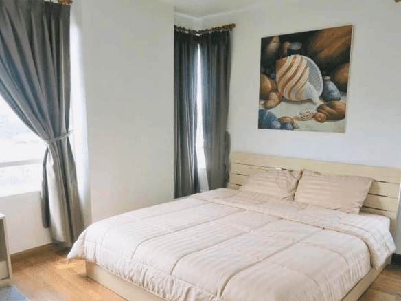 FOR RENT    Sukhumvit Plus Condo    Phra Khanong