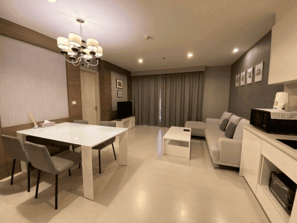 FOR RENT Rythym Sukhumvit 42 Condo,Near Ekamai BTS