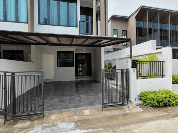 FOR RENT Townhouse Suan Luang