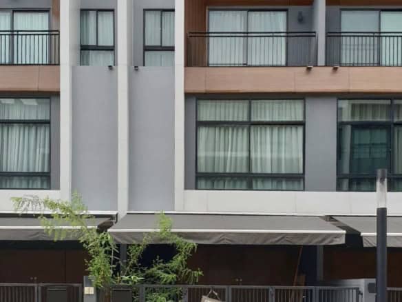 Spacious Townhouse, Arden Pattanakarn, Pattanakarn