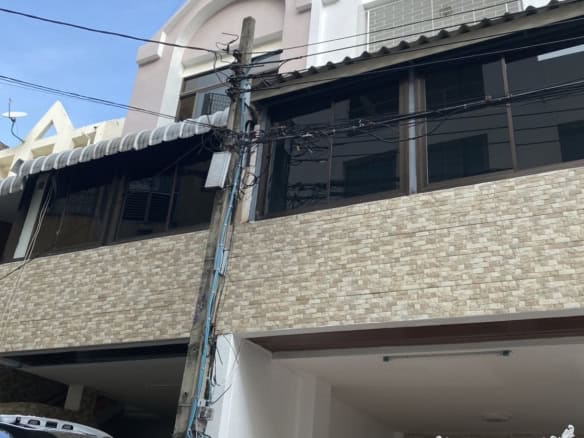 Townhouse, 2 Minute Walk To Phra Khanong, Phra Khanong, Bangkok