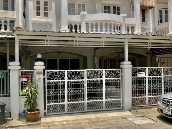 Townnhouse, Bangna Trad Road, Bangna