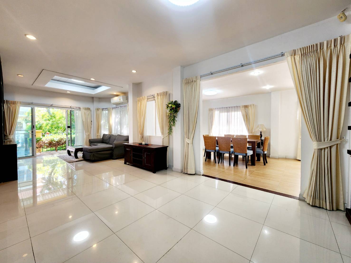 549822613_2042960513119260_6924350942510684904_n