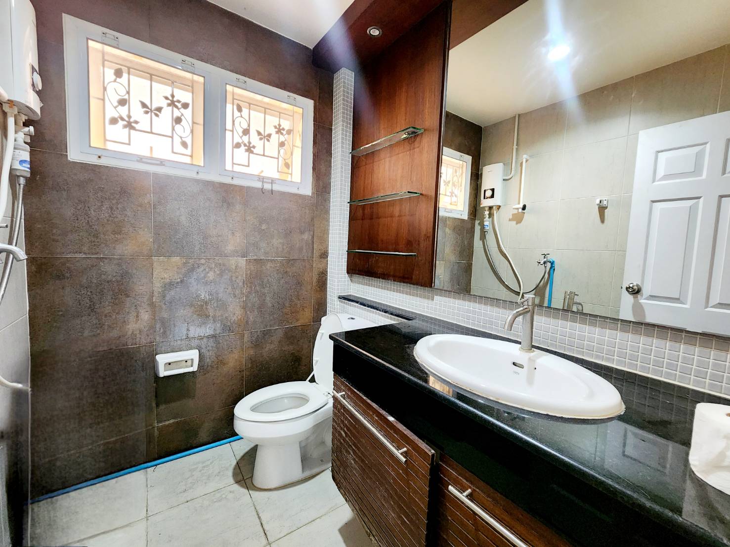 550082940_2042961333119178_6385674231826463088_n