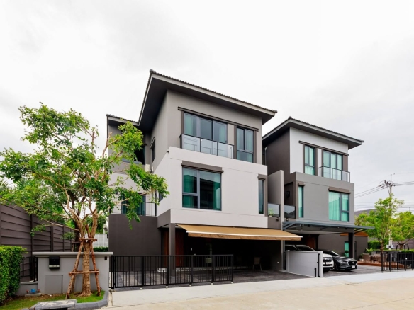 Detached House, 4 Bed, Near Mega Bangna