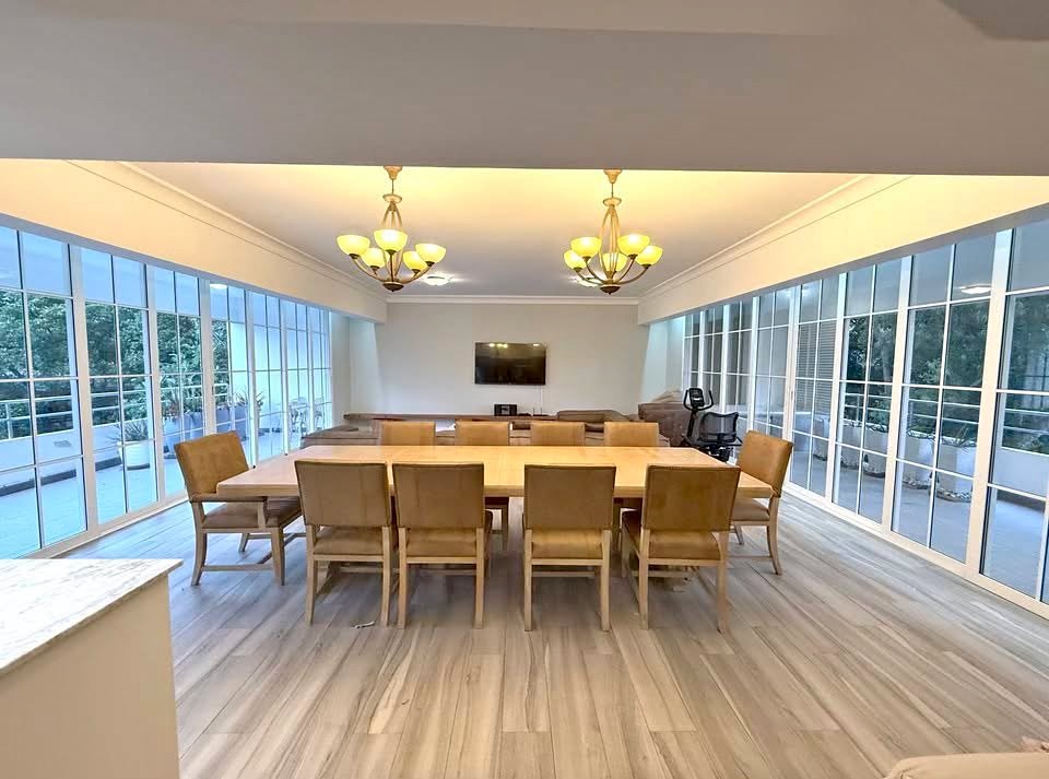 575662405_2094759664662845_3720051940204764677_n